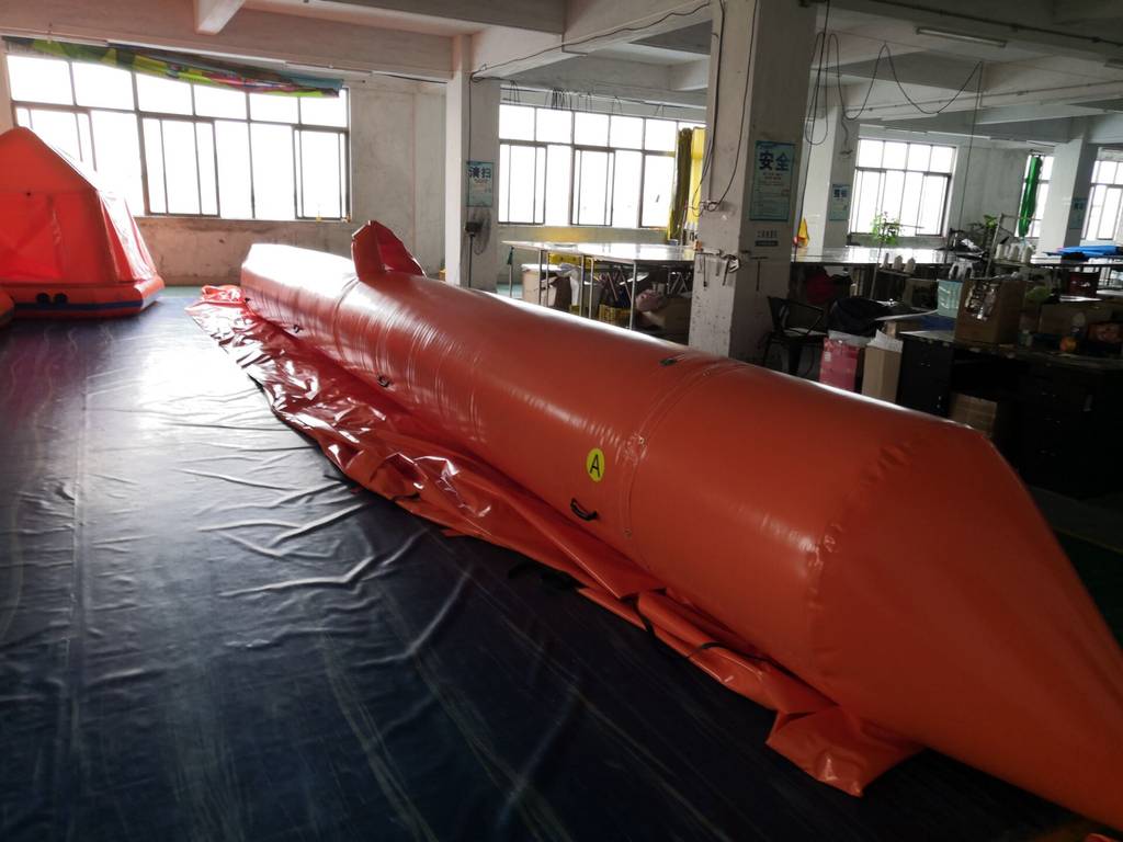 water-filled flood barrier